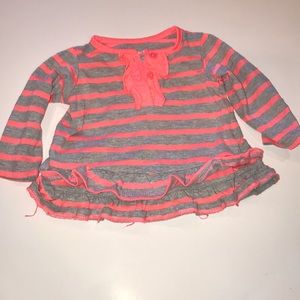 Baby long sleeve shirt.
